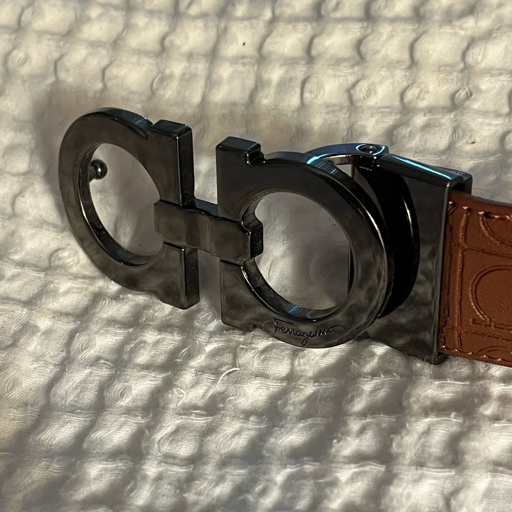 authentic brown salvatore ferragamo leather belt